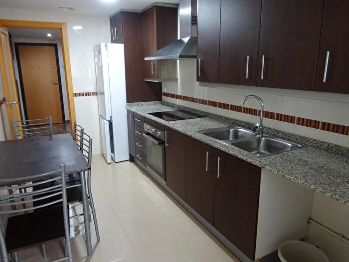 Casas en venta y pisos alquiler - 2