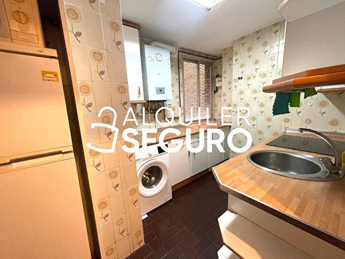 Casas en venta y pisos alquiler - 1
