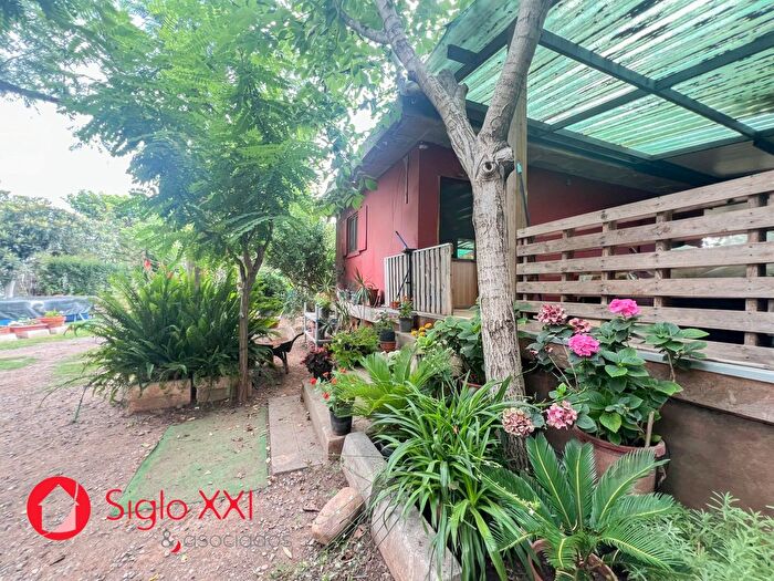 Casas en venta y pisos alquiler - 1