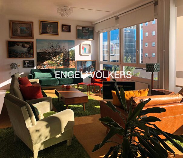 Piso en venta en San Blas, Simancas de 3 habitaciones