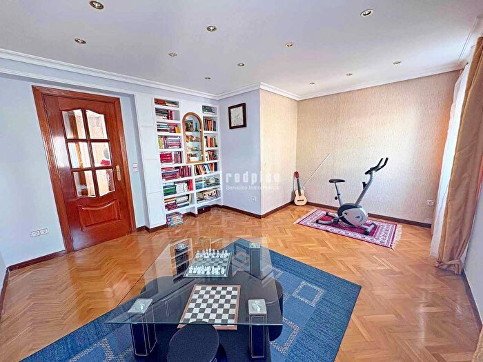 Casas en venta y pisos alquiler - 1