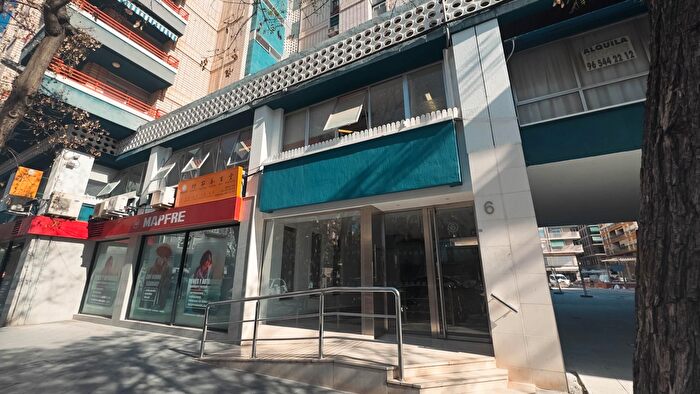 Casas en venta y pisos alquiler - 1