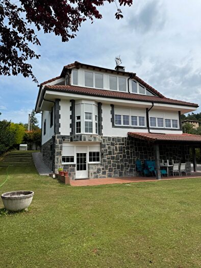 Casas en venta y pisos alquiler - 1