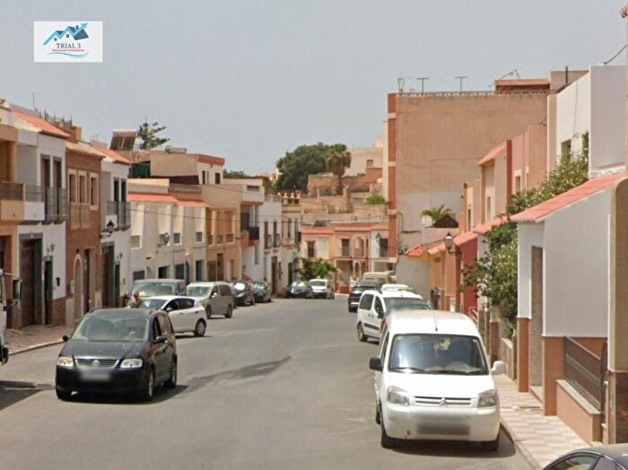 Piso en venta en Adra, Almería de 4 habitaciones