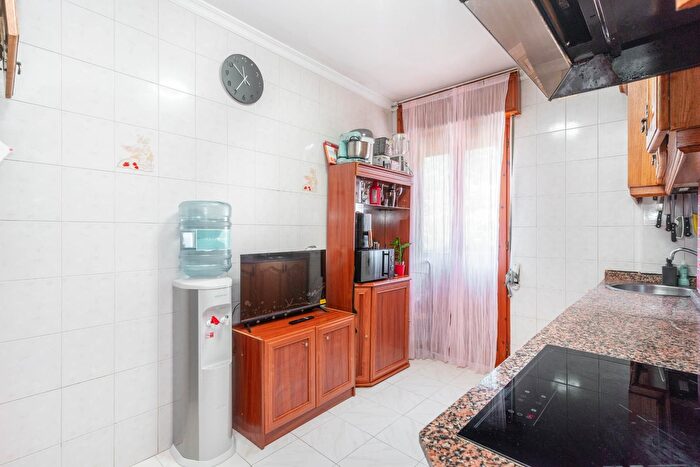 Casas en venta y pisos alquiler - 2