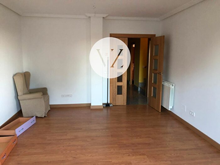Casa en alquiler en Buenavista, Salamanca de 4 habitaciones
