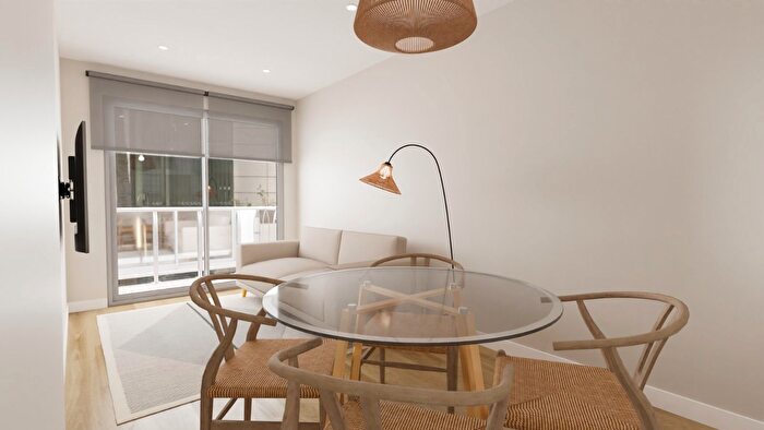 Piso en venta en Nou Barris, La Trinitat Nova de 3 habitaciones