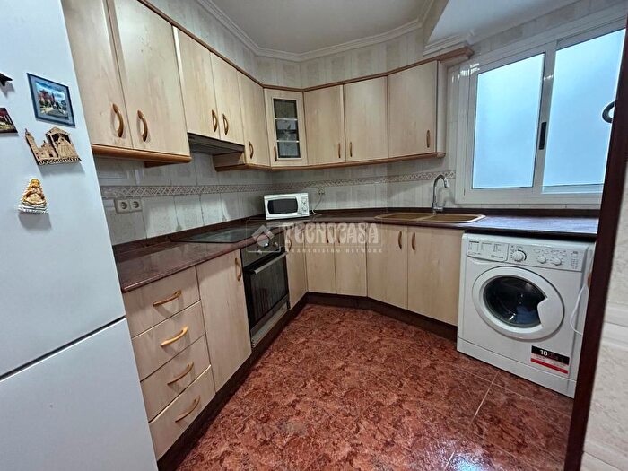 Casas en venta y pisos alquiler - 1
