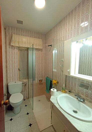 Casas en venta y pisos alquiler - 2