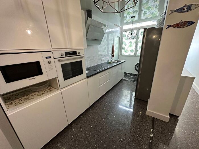 Casas en venta y pisos alquiler - 2