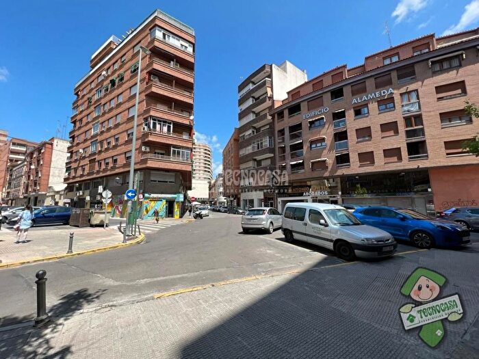 Casas en venta y pisos alquiler - 2