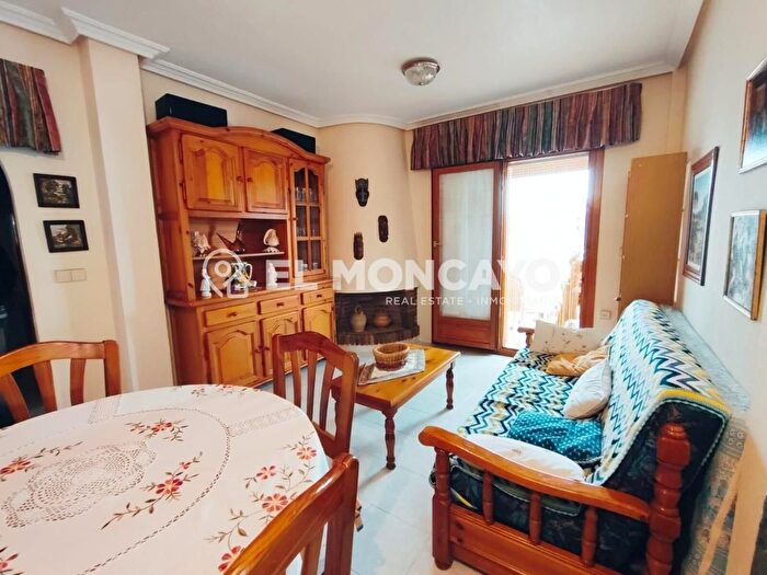 Casas en venta y pisos alquiler - 3
