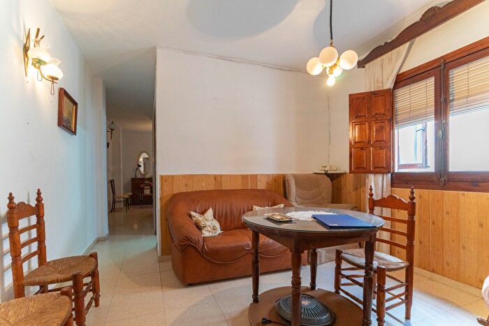 Casas en venta y pisos alquiler - 2