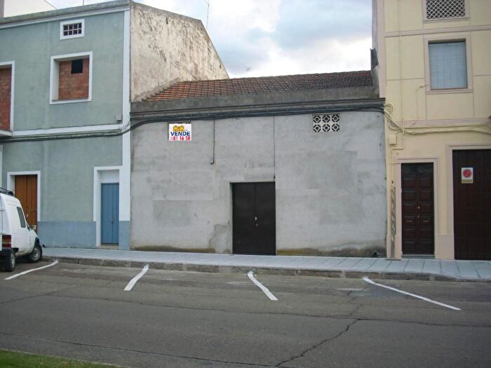 Casas en venta y pisos alquiler - 1