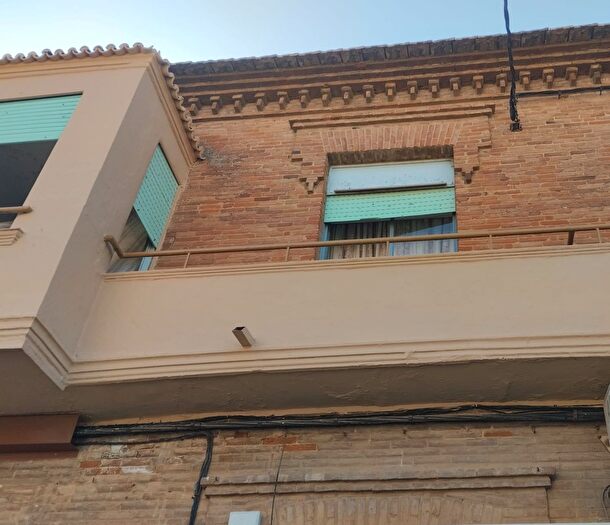 Casas en venta y pisos alquiler - 3