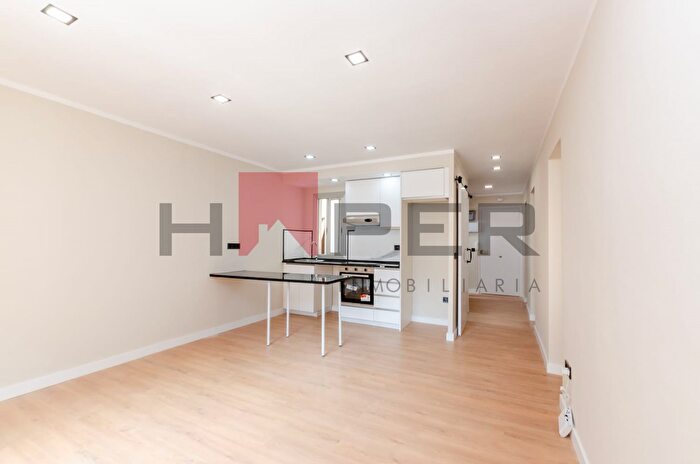 Piso en venta en Centre, El Prat de Llobregat de 3 habitaciones