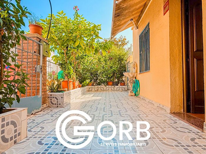 Piso en venta en Els Molins, Mataró de 3 habitaciones