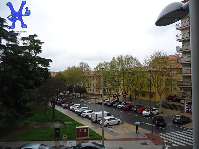 Piso en venta en San Bernardo Carmelitas Campus, Carmelitas de 3 habitaciones