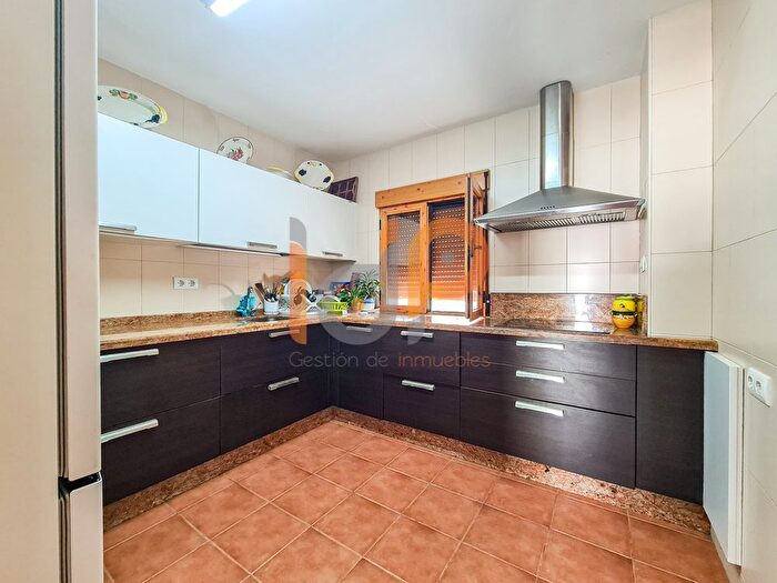 Casas en venta y pisos alquiler - 2