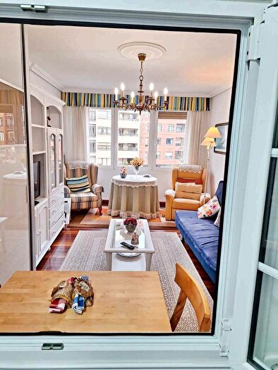 Casas en venta y pisos alquiler - 3
