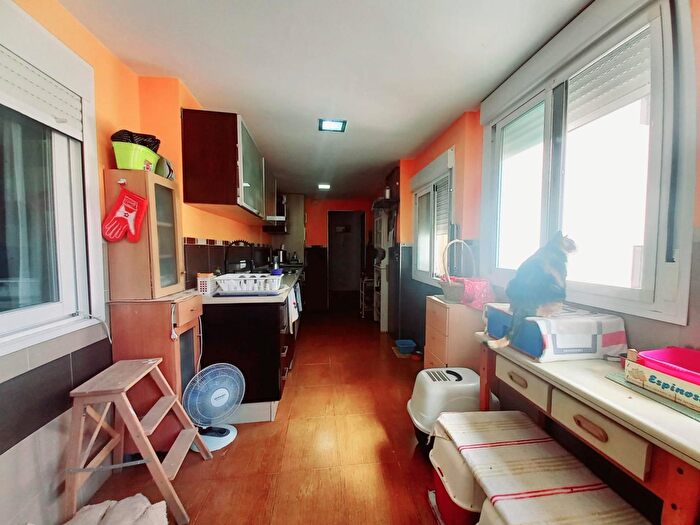 Casas en venta y pisos alquiler - 2