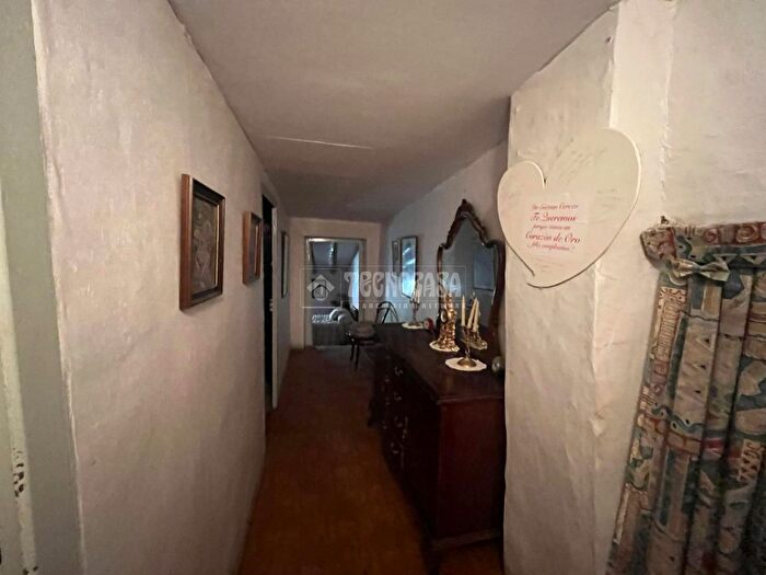Casas en venta y pisos alquiler - 3