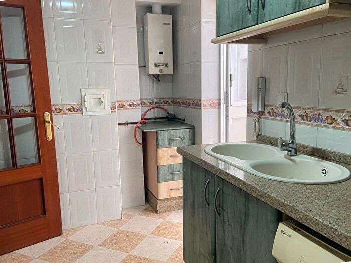 Casas en venta y pisos alquiler - 2