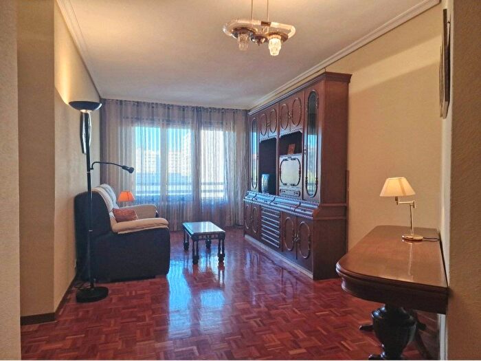 Casas en venta y pisos alquiler - 1