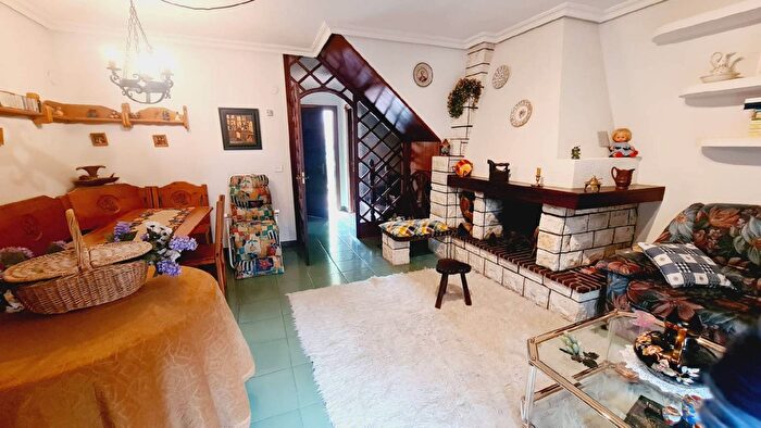 Casas en venta y pisos alquiler - 1