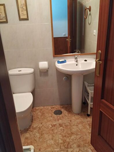 Casas en venta y pisos alquiler - 3
