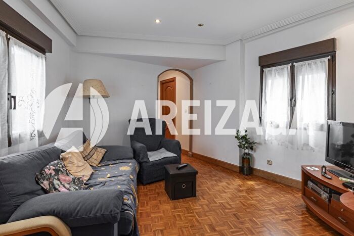 Casas en venta y pisos alquiler - 2