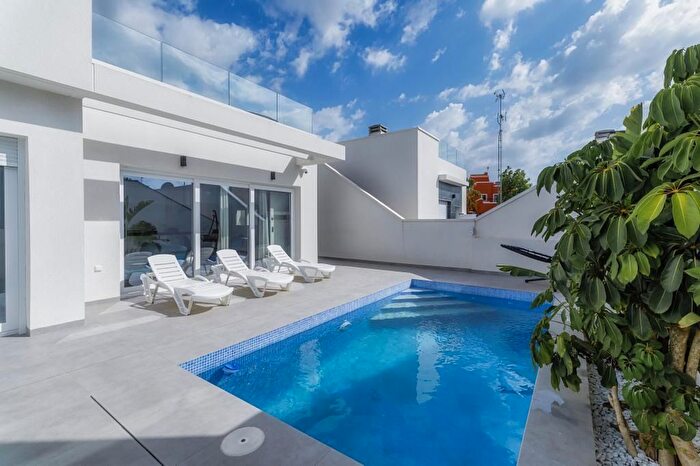 Casas en venta y pisos alquiler - 1