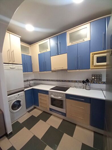 Casas en venta y pisos alquiler - 3