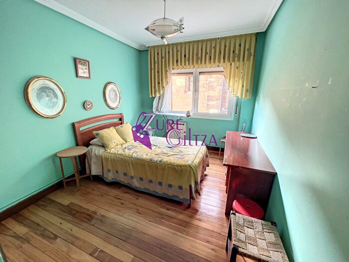 Casas en venta y pisos alquiler - 2