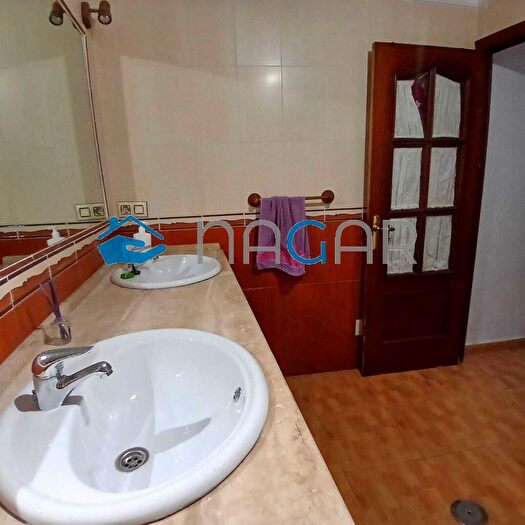 Casas en venta y pisos alquiler - 3