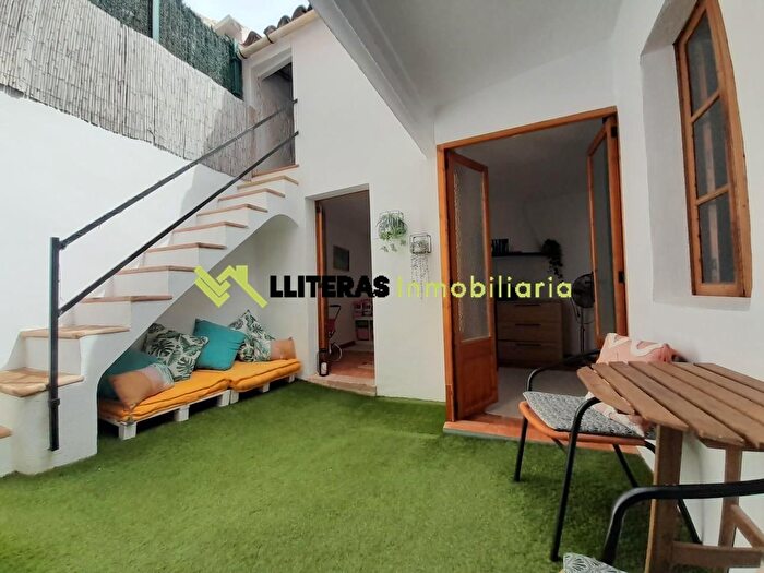 Casas en venta y pisos alquiler - 3