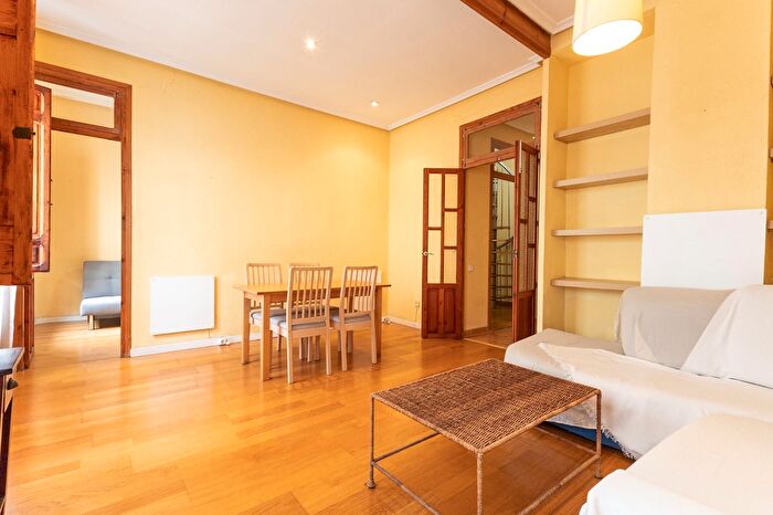 Casas en venta y pisos alquiler - 2