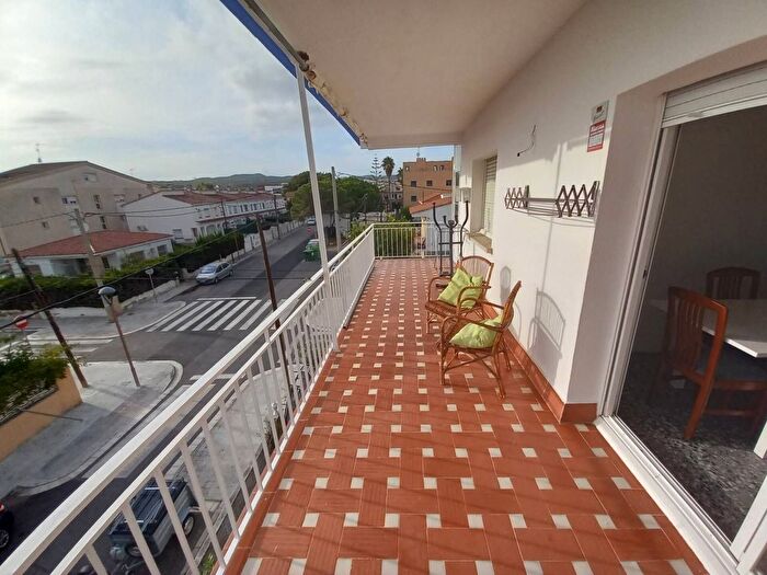 Piso en venta en Bardají Molí de Baix, Cubelles de 3 habitaciones