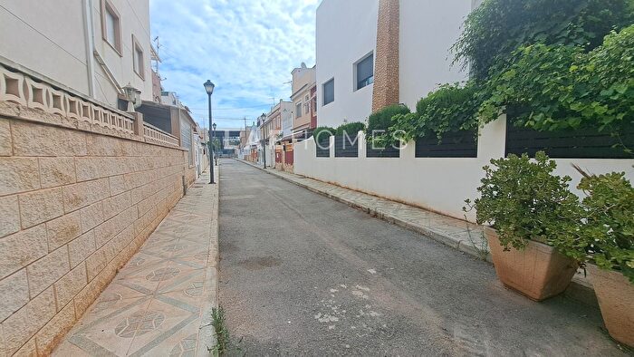 Casas en venta y pisos alquiler - 2