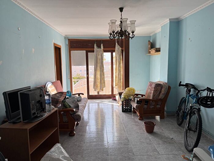 Casas en venta y pisos alquiler - 2