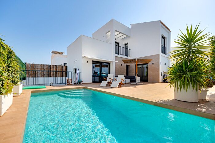 Casa en venta en Rojales, Alicante de 3 habitaciones