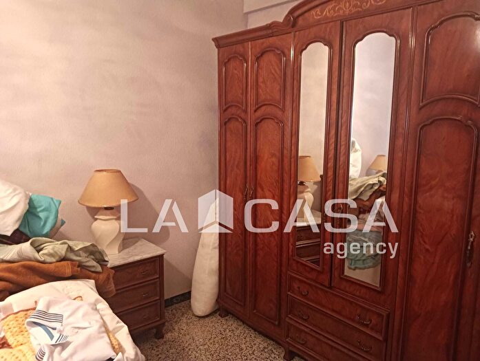 Casas en venta y pisos alquiler - 2