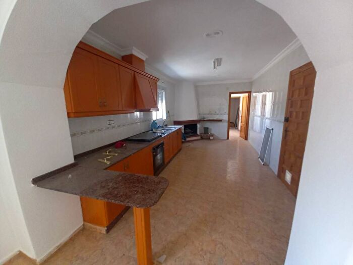 Casas en venta y pisos alquiler - 2