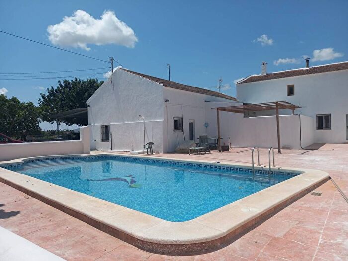 Casa en alquiler en Catral, Alicante de 3 habitaciones