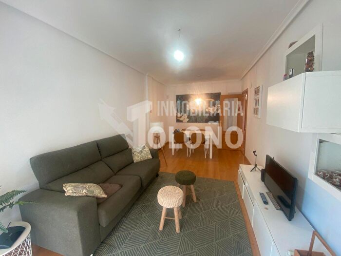 Casas en venta y pisos alquiler - 2