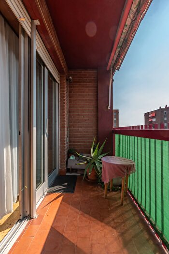 Casas en venta y pisos alquiler - 3
