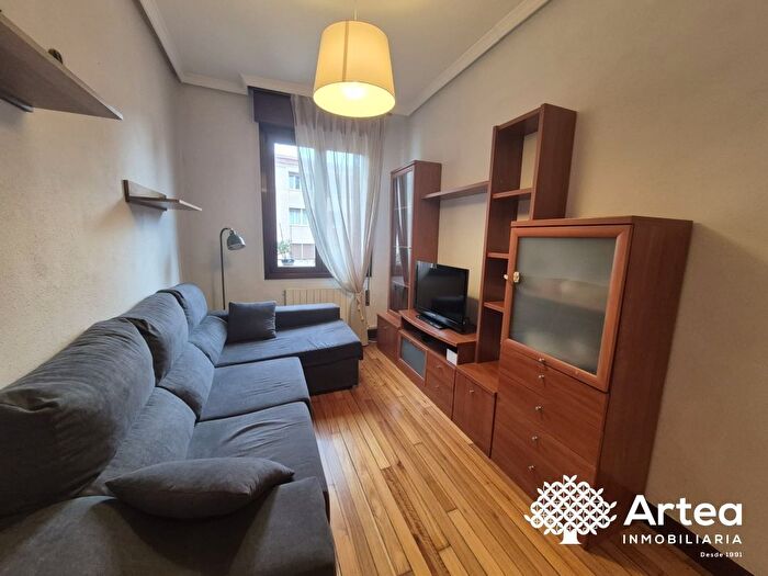 Piso en alquiler en Uribarri, Zurbaran de 2 habitaciones