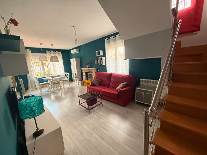 Casas en venta y pisos alquiler - 2