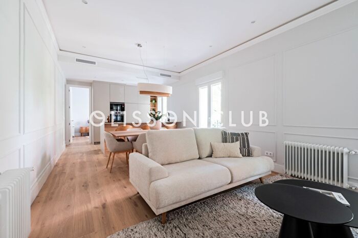 Casas en venta y pisos alquiler - 1
