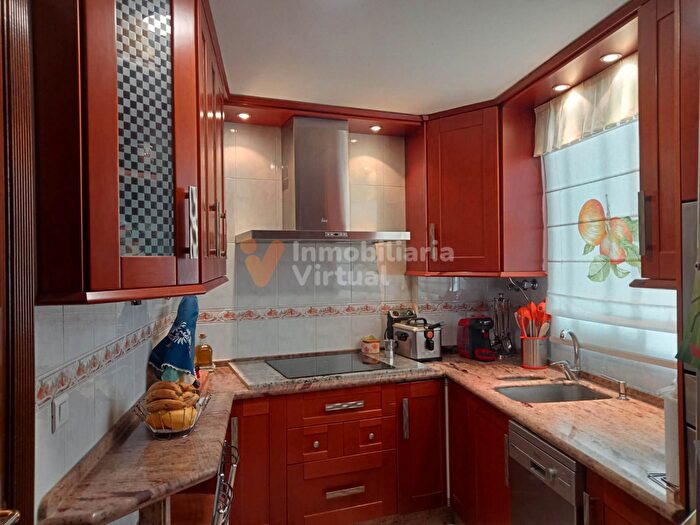 Casas en venta y pisos alquiler - 1